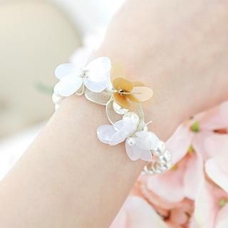 soo n soo Flower Beaded Bracelet