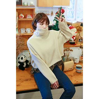 MOROCOCO Wool Blend Turtle-Neck Knit Top