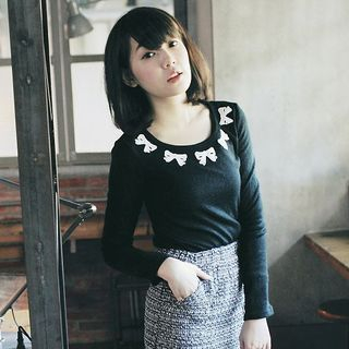 Tokyo Fashion Bow Accent Long-Sleeve Top