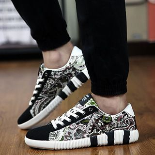 YAX Patterned Sneakers