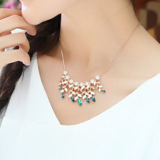 Dara Crystal Leaf Necklace