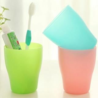 Class 302 Toothbrush Cup