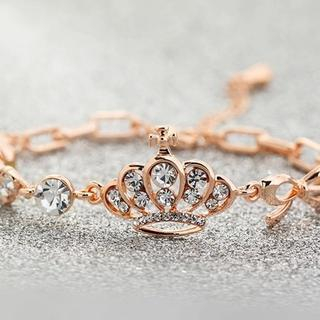 Trend Cool Jeweled Crown & Heart Bracelet