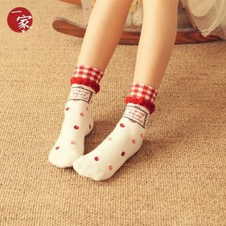 Socka Plaid-Cuff Ruffled Printed Socks