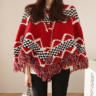 chome Patterned Fringed Knit Capelet