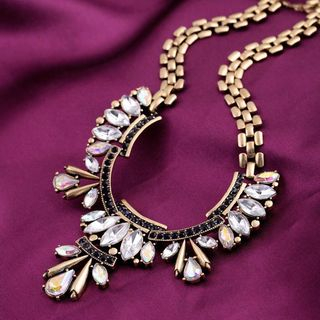 Glamiz Rhinestone Studded Necklace
