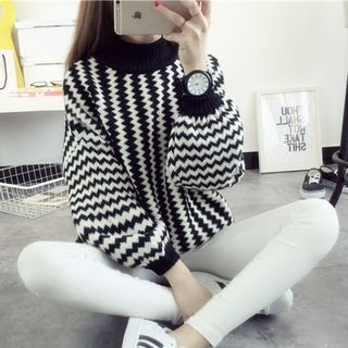 Qimi Zigzag Pattern Sweater