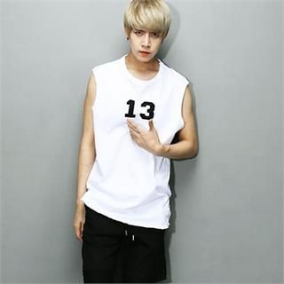 THE COVER Sleeveless Lettering Top