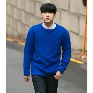ABOKI Crew-Neck Knit Sweater