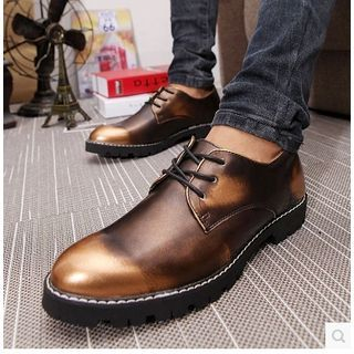 Urban Walker Lace-Up Shoes