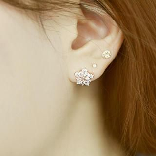 soo n soo Rhinestone Flower Earrings