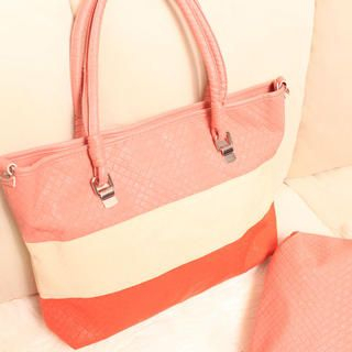 Color-Block Tote with Pouch