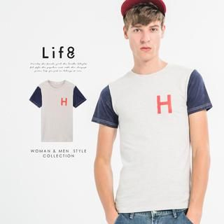Life 8 Short Sleeved Paneled Lettering T-shirt