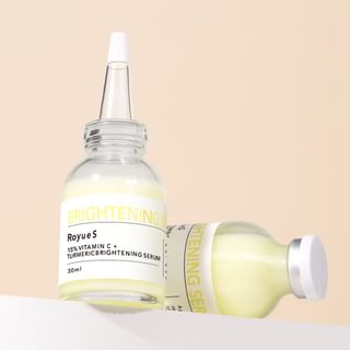 Royues - 15% Vitamin C + Turmeric Brightening Serum 30Ml
