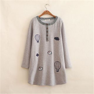 P.E.I. Girl Hot-Air Balloon Embroidery Sweater