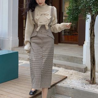 Ribbed Sweater / Plaid Midi Jumper Skirt