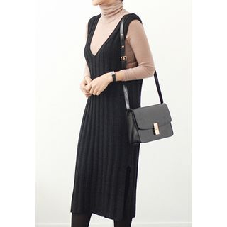 STYLEBYYAM Deep V-Neck Sleeveless Knit Dress