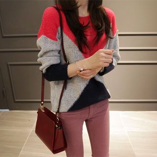 NIPONJJUYA Round-Neck Color-Block Knit Top