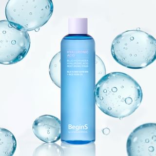Jung Saem Mool - Begins Blue Hydrangea Hyaluronic Acid Moisturizing Toner 300Ml
