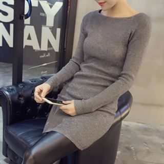 Rocho Round-Neck Long Knit Top