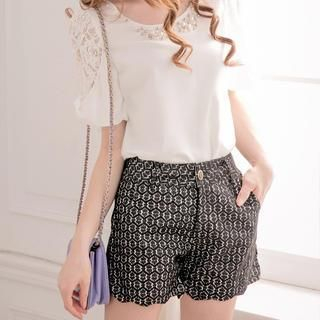 Tokyo Fashion Scalloped-Hem Floral Lace Shorts