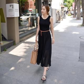 CLICK Pleated Sleeveless Dress with Belt