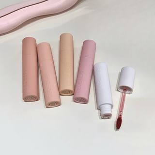 Gege Bear - Macaron Powder Mist Lip Mud - 7 Colors #03 Tomato Red - 2.5G