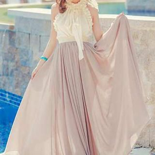 Jolly Club Set: Sleeveless Frilled Top + Maxi Skirt