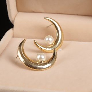 Seirios Beaded Moon Earring