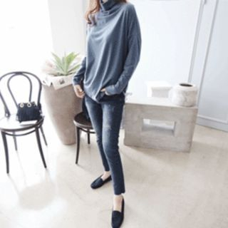 DAILY LOOK Turtle-Neck Top