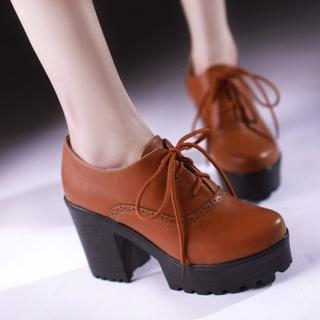 Pretty in Boots Platform Chunky Heel Oxfords
