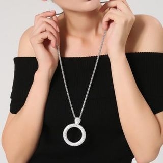Dara Rhinestone Circle Necklace