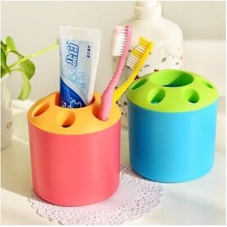 Class 302 Color-Block Toothbrush Holder