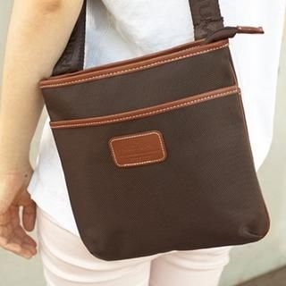 Iswas Crossbody Bag
