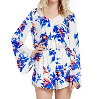 Richcoco Bell-Sleeve Floral Playsuit