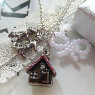 Fit-to-Kill My dream house with lover necklace