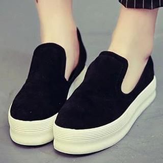 Zandy Shoes Platform Slip-Ons