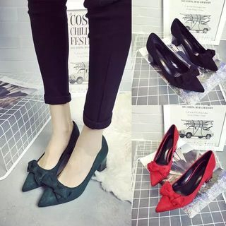 Chryse Bow Pointy Pumps