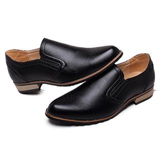 YAX Pointy Brogue Loafers