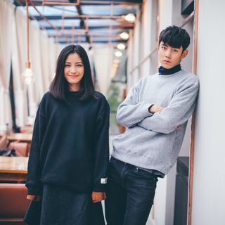Chuoku Couple Matching Plain Sweatshirt