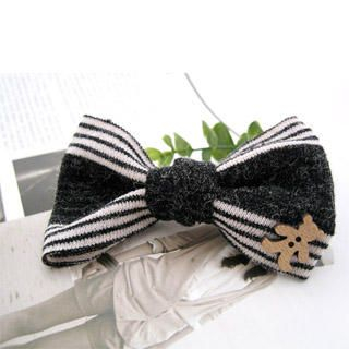 Little Bear With Stripe Bow Hairpin -Black Black - One Size
