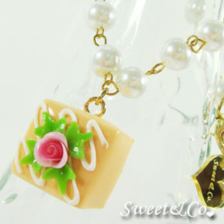 Sweet & Co. Sweet Orange Rose Chocolate Pearl Necklace