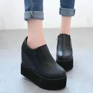 Wello Platform Ankle Boots