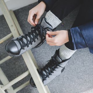 JUSTONE Lace-Up Ankle Boots