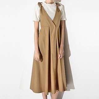 Obel Sleeveless Pleated Dress