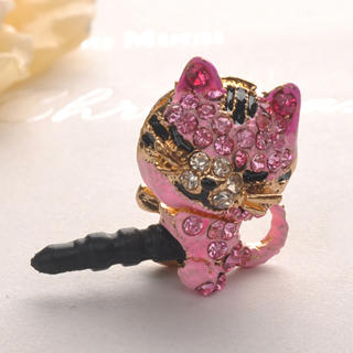 Fit-to-Kill Little Tiger iPhone Earphone Plug Pink - One Size