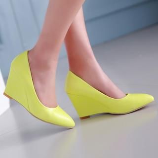 Colorful Shoes Pointy-Toe Wedges