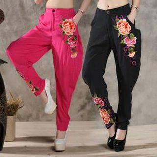 Sayumi Floral Embroidered Pants