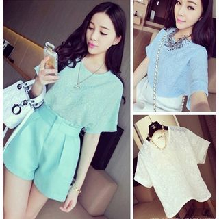 QZ Lady Short-Sleeved Floral Lace Top