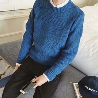 Chuoku Plain Cable-Knit Sweater